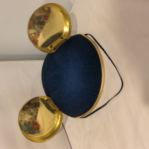 WDW Castle Mickey Ears - Picture 2 of 4